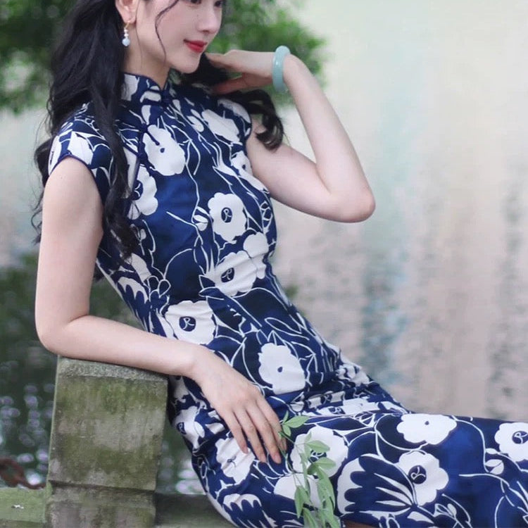 海派旗袍　白山茶